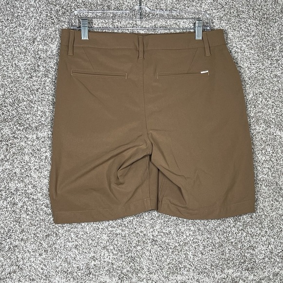 Vuori Meta Shorts Mens Size 30 Brown Flat Front Performance Stretch Golf - Picture 2 of 8